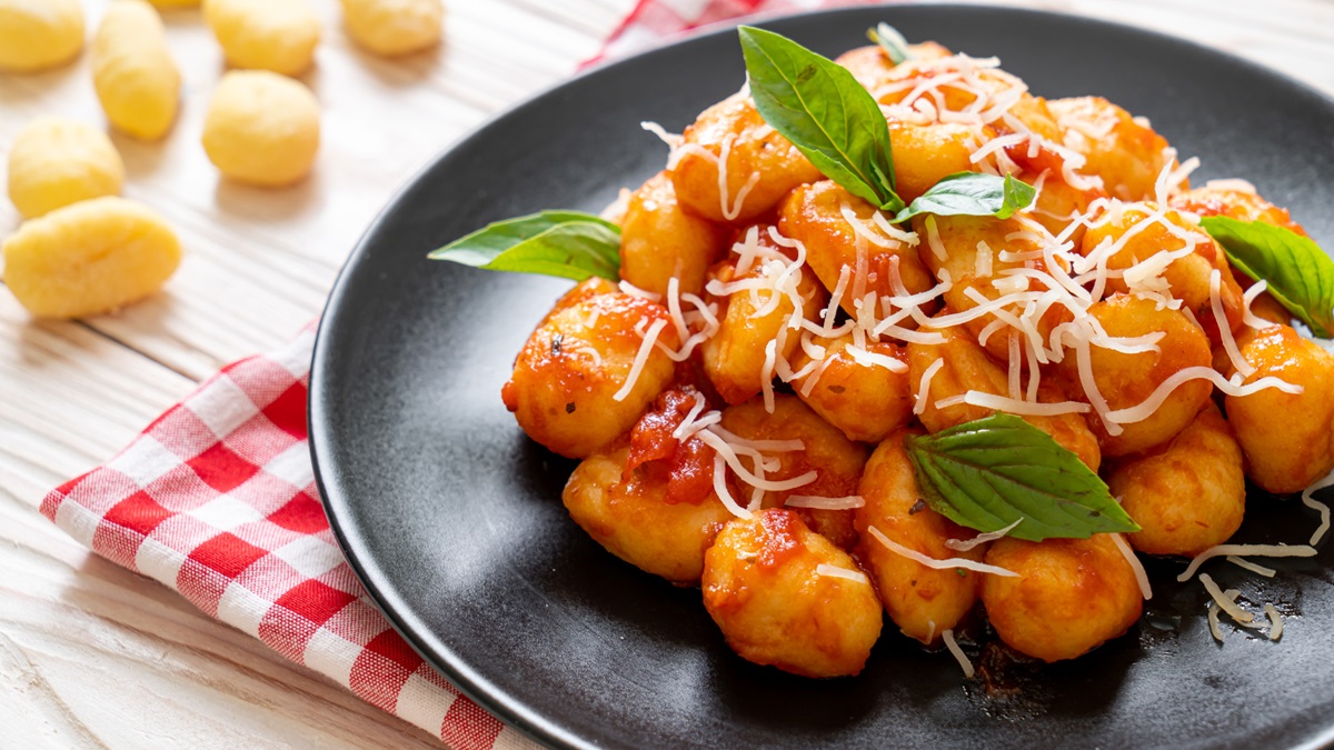 pasta with tomato